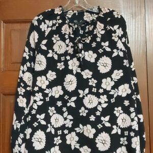 EUC Women's black and pink floral shirt size L